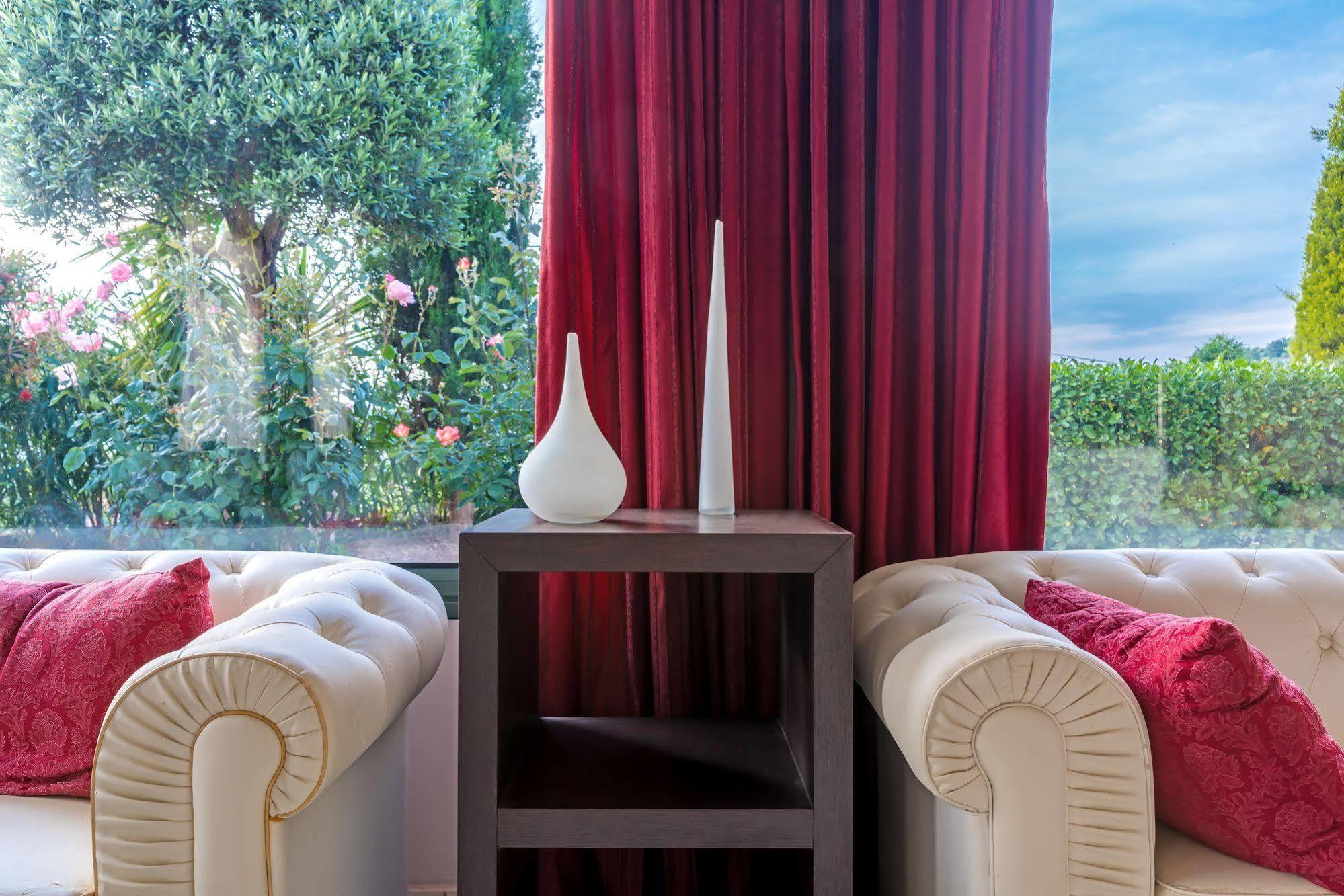Ai Yannis Suites And Apartments Hotel Mármaron Esterno foto